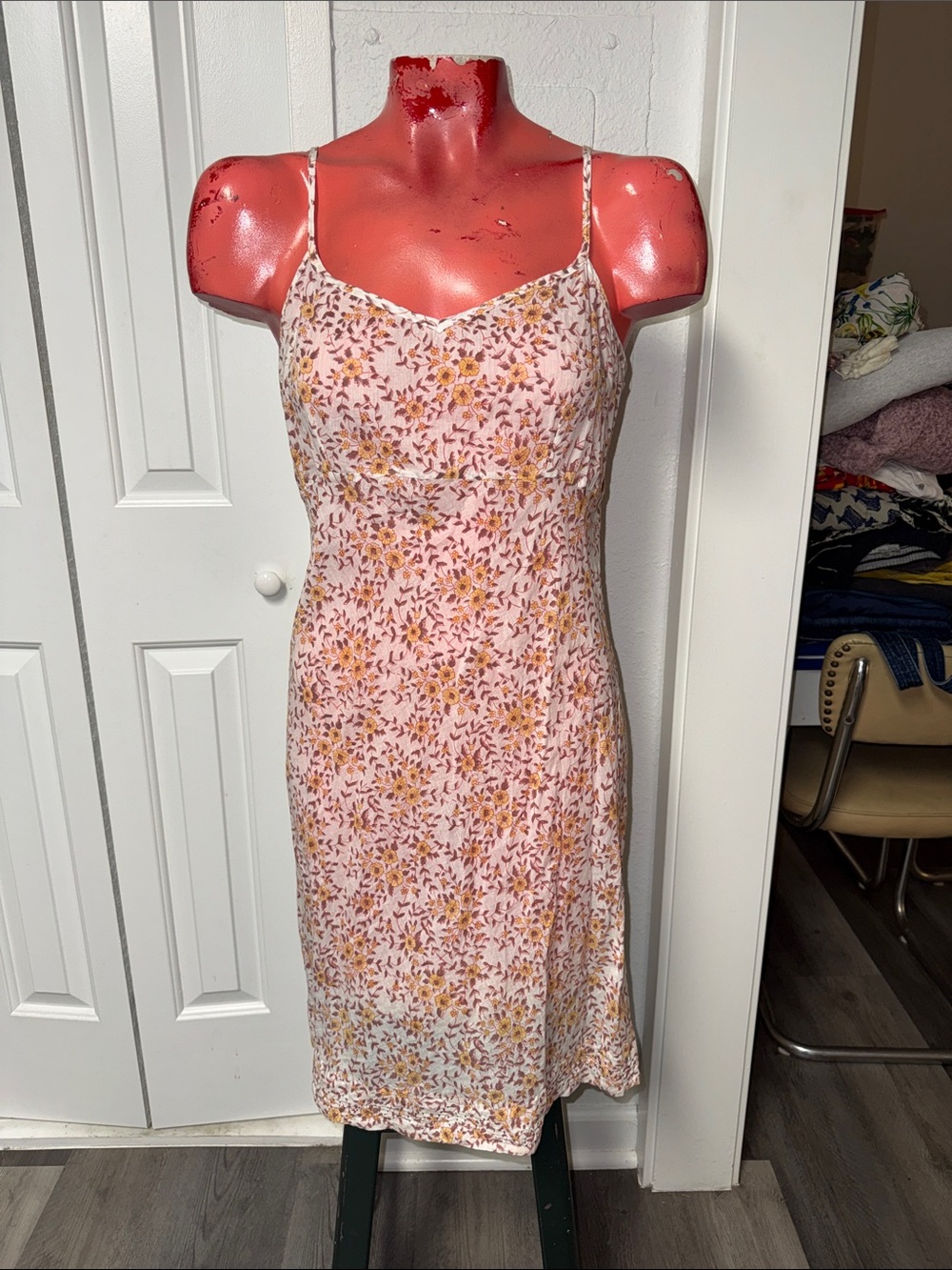 Kerry Cassill dress